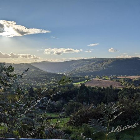 Hayloft Studio In Historic Barn Saint Briavels 외부 사진
